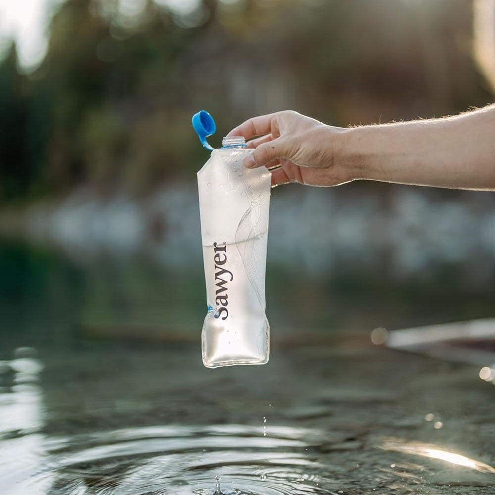 Système de filtration d’eau Sawyer Micro Squeeze, poche à eau CNOC Premium 750 ml SP301